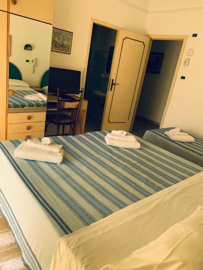 Hotel Maria Piera Rimini Esterno foto